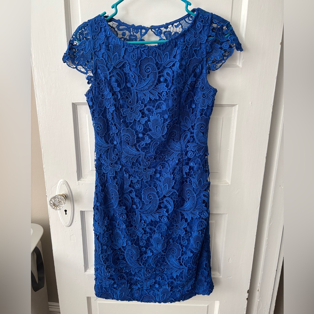 Vince Camuto Elegant Blue Lace Dress